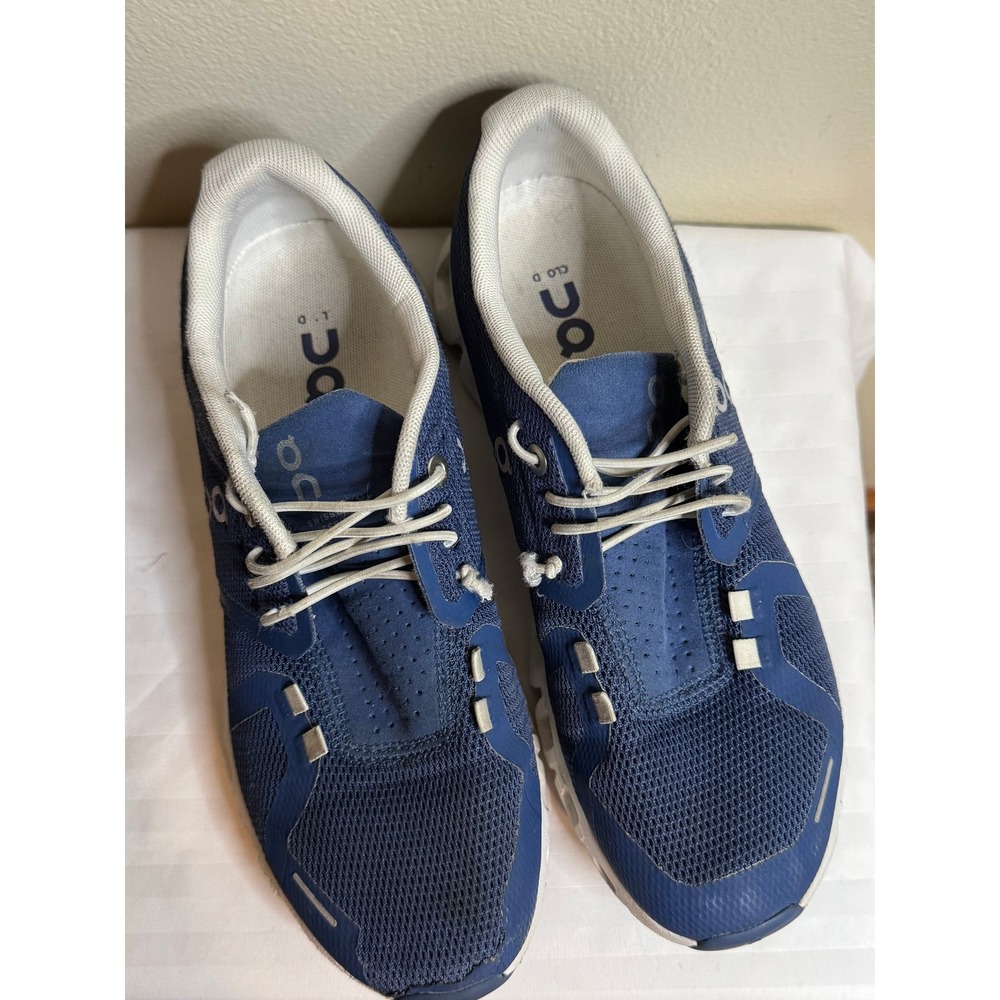 On Cloud Running Shoes Navy Blue White Women 6.5 59.98901 Sneakers